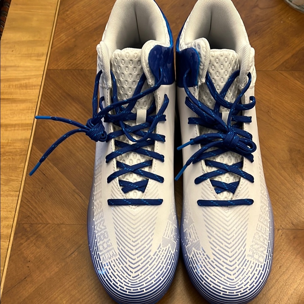 NWOT Men’s UNDER AMOUR Sport Sneakers S-14